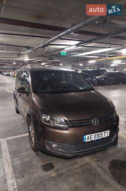 Минивэн Volkswagen Touran 2011 в Днепре