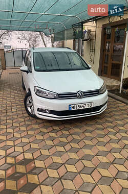 Микровэн Volkswagen Touran 2016 в Измаиле