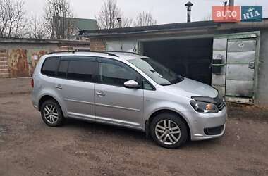 Минивэн Volkswagen Touran 2012 в Борисполе