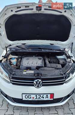 Минивэн Volkswagen Touran 2012 в Черновцах