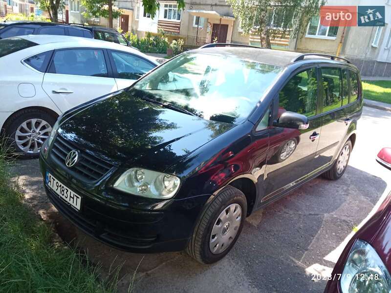 Минивэн Volkswagen Touran 2004 в Калуше