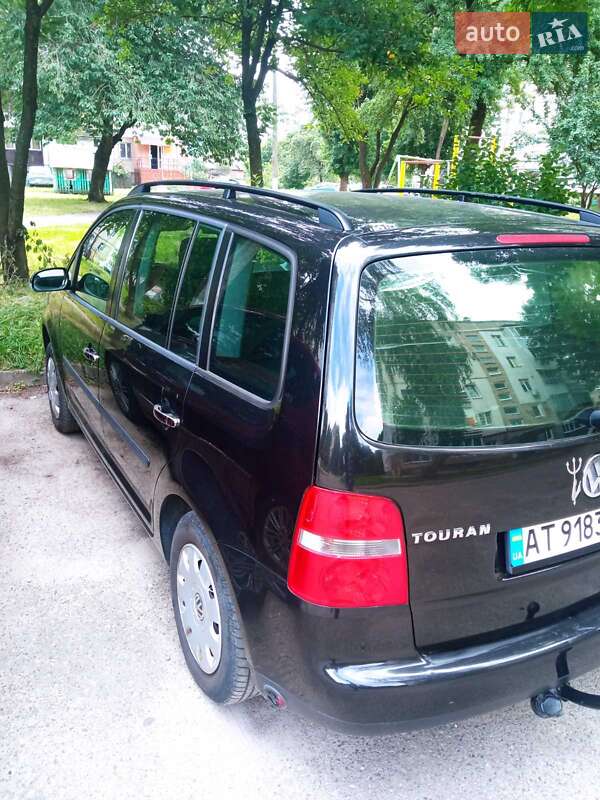 Минивэн Volkswagen Touran 2004 в Калуше