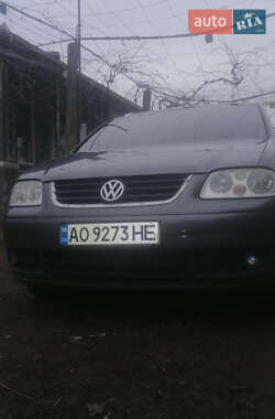 Минивэн Volkswagen Touran 2004 в Ужгороде