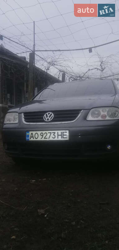 Volkswagen Touran 2004