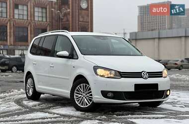 Мінівен Volkswagen Touran 2014 в Києві