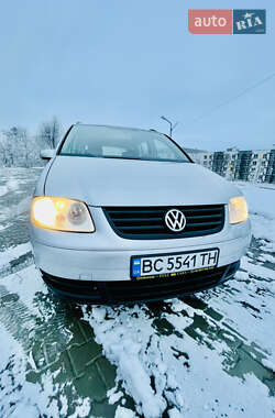 Мінівен Volkswagen Touran 2004 в Львові