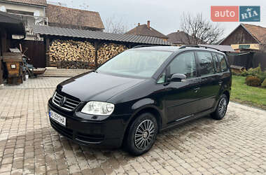 Мінівен Volkswagen Touran 2006 в Мукачевому