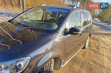 Минивэн Volkswagen Touran 2013 в Сарнах