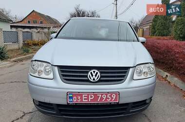 Минивэн Volkswagen Touran 2004 в 