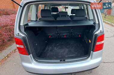 Минивэн Volkswagen Touran 2004 в 