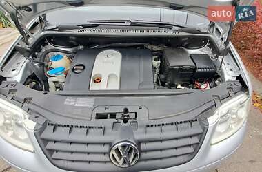 Минивэн Volkswagen Touran 2004 в 