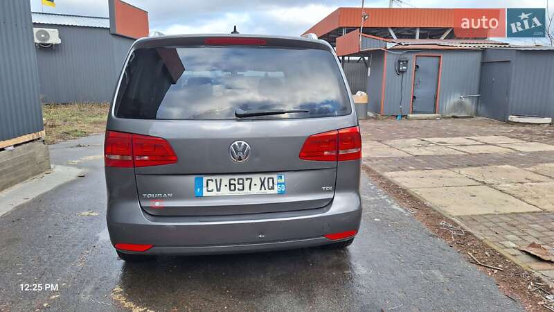 Минивэн Volkswagen Touran 2013 в Киеве
