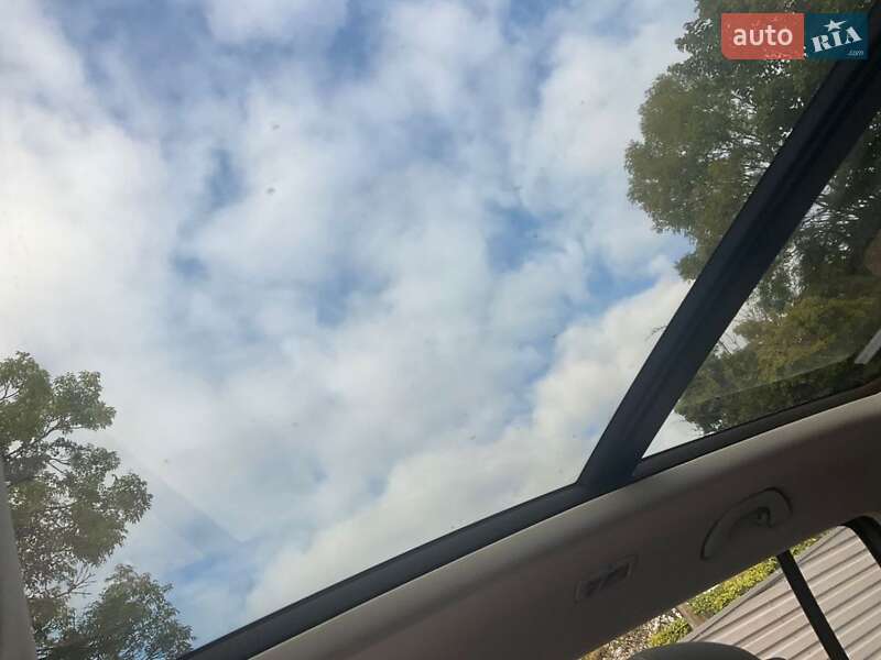 Минивэн Volkswagen Touran 2013 в Киеве