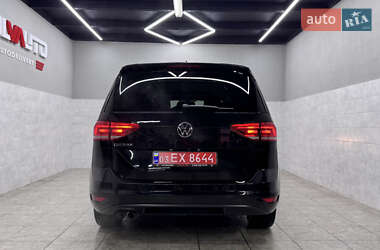 Микровэн Volkswagen Touran 2021 в Сваляве