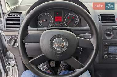 Мінівен Volkswagen Touran 2005 в Львові