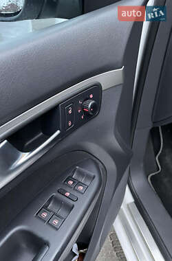 Минивэн Volkswagen Touran 2010 в 