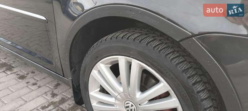 Мінівен Volkswagen Touran 2008 в Львові