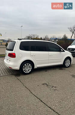 Минивэн Volkswagen Touran 2012 в Виноградове