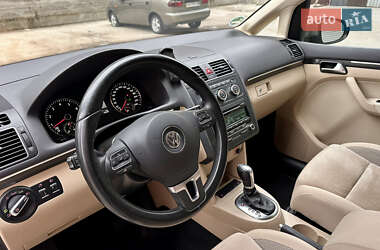 Минивэн Volkswagen Touran 2012 в Житомире