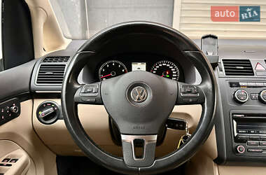 Минивэн Volkswagen Touran 2012 в Житомире