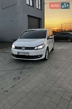 Минивэн Volkswagen Touran 2011 в Виноградове