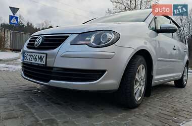 Мінівен Volkswagen Touran 2009 в Новояворівську