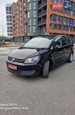 Минивэн Volkswagen Touran 2014 в Киеве