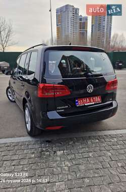 Минивэн Volkswagen Touran 2014 в Киеве