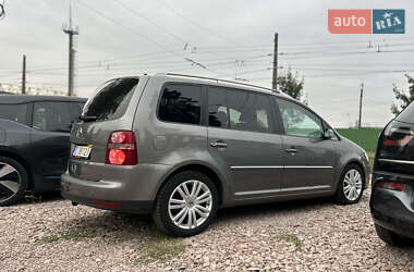 Мінівен Volkswagen Touran 2008 в Житомирі