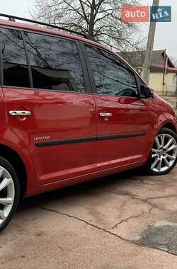 Мінівен Volkswagen Touran 2013 в Лубнах