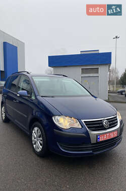 Минивэн Volkswagen Touran 2008 в Ковеле