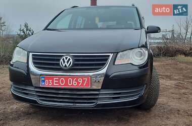 Мінівен Volkswagen Touran 2008 в Харкові