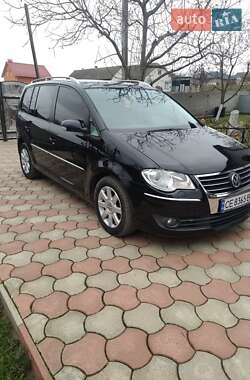 Минивэн Volkswagen Touran 2007 в Черновцах