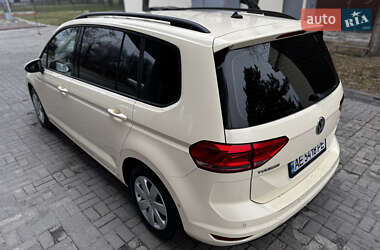 Микровэн Volkswagen Touran 2016 в Днепре