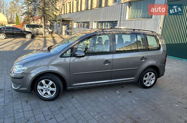 Мінівен Volkswagen Touran 2010 в Надвірній