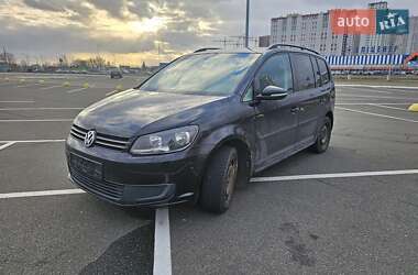 Мінівен Volkswagen Touran 2013 в Києві