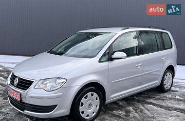 Мінівен Volkswagen Touran 2009 в Івано-Франківську