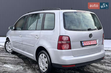 Мінівен Volkswagen Touran 2009 в Івано-Франківську