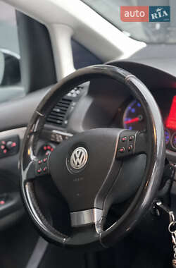 Минивэн Volkswagen Touran 2007 в Межгорье