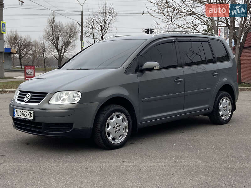 Мінівен Volkswagen Touran 2003 в Дніпрі