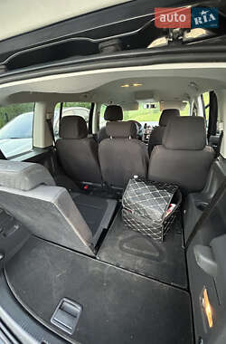 Минивэн Volkswagen Touran 2009 в 