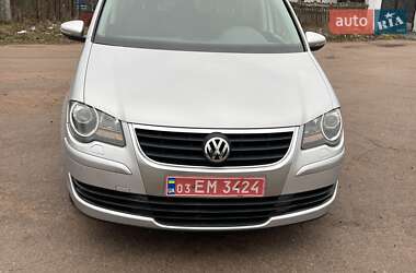 Мінівен Volkswagen Touran 2010 в Коростені