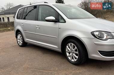 Мінівен Volkswagen Touran 2010 в Коростені