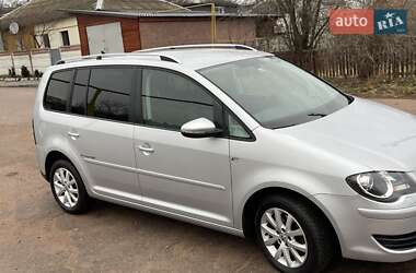 Мінівен Volkswagen Touran 2010 в Коростені