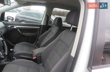 Мінівен Volkswagen Touran 2010 в Кропивницькому