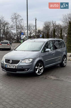 Мінівен Volkswagen Touran 2007 в Рівному