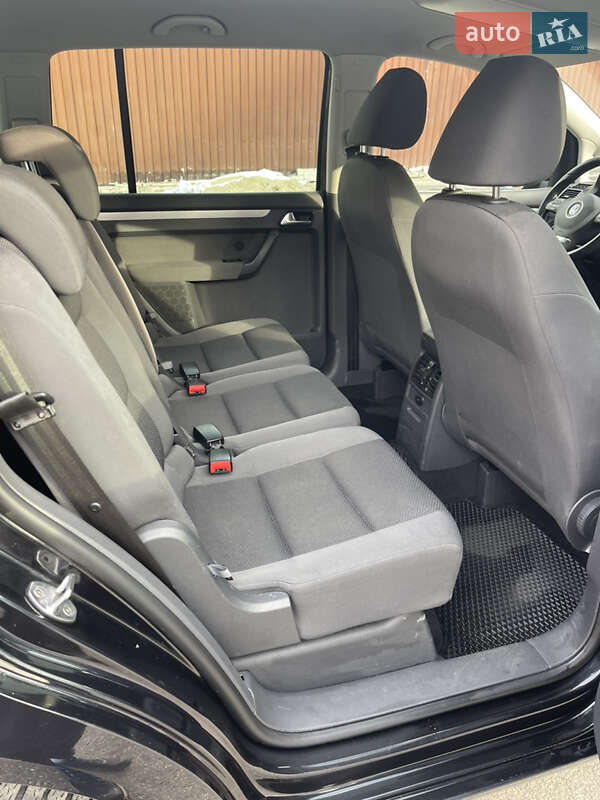 Минивэн Volkswagen Touran 2014 в Одессе