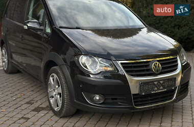 Минивэн Volkswagen Touran 2008 в Городке