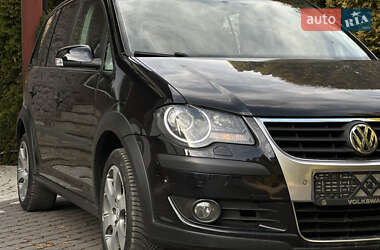 Минивэн Volkswagen Touran 2008 в Городке