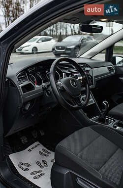 Микровэн Volkswagen Touran 2020 в 